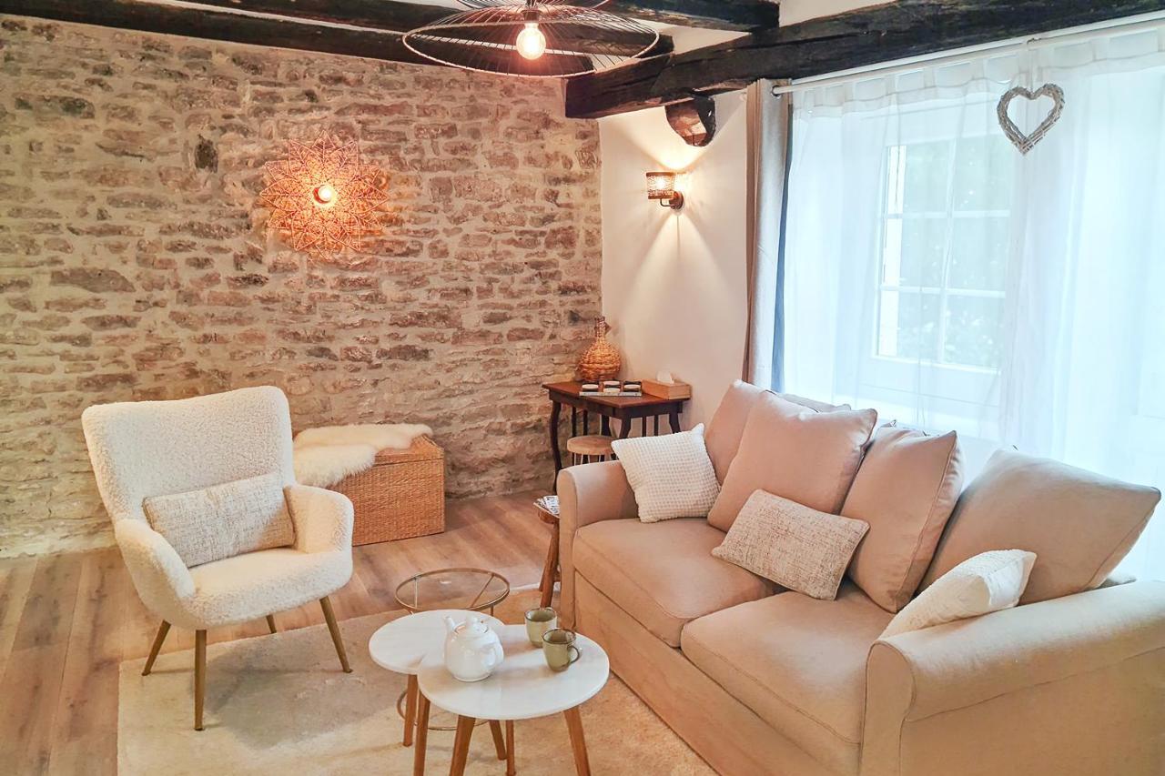 Le Petit Cocon De Chateau Chalon Eksteriør billede